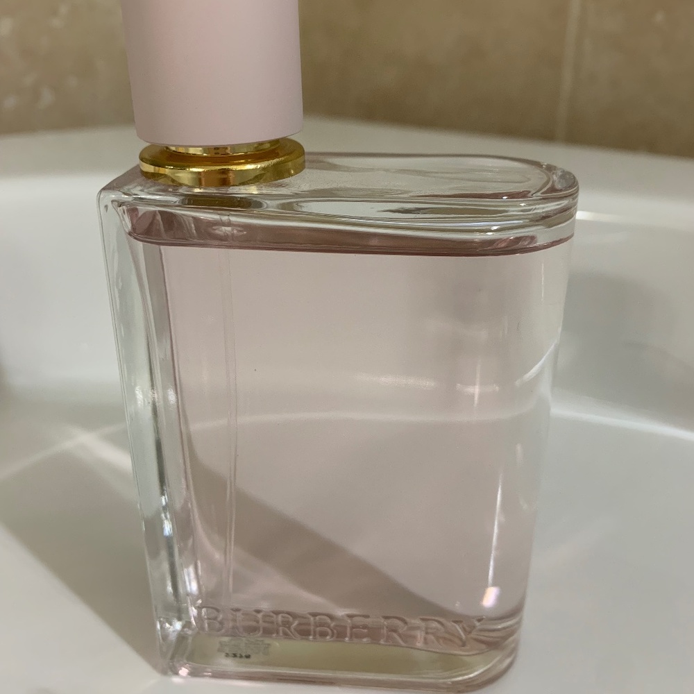 Burberry Her Eau De Parfum 3.3 oz